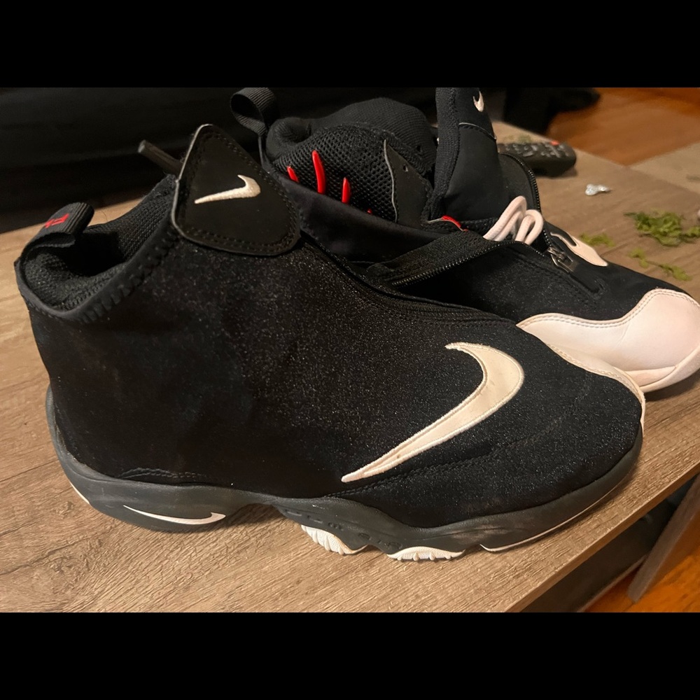 Air soom flight the glove